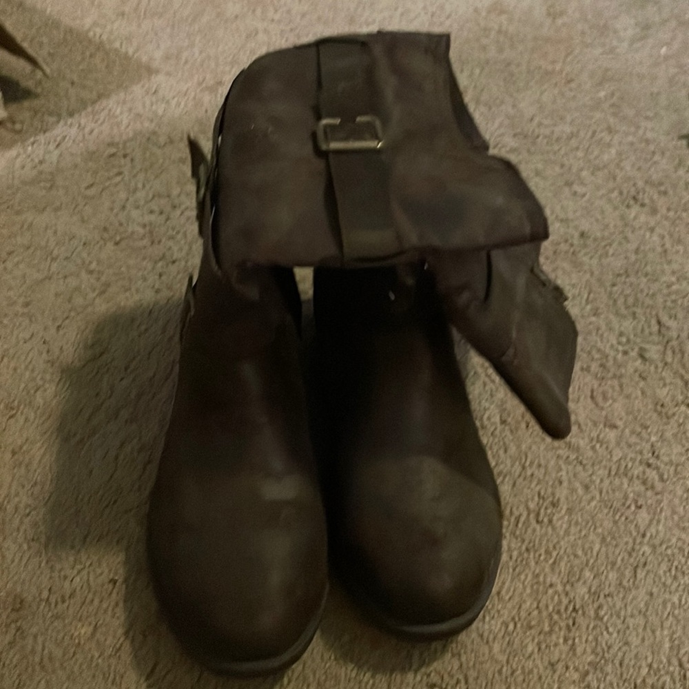 Brown boots
